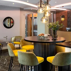 Leonardo Boutique Center Polen
